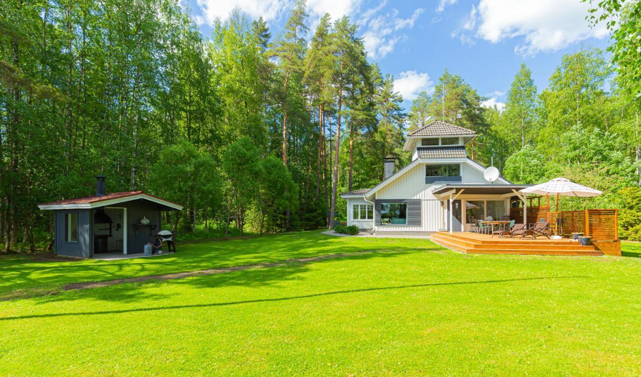 Villa Tuuliniemi Muurame Exteriör bild